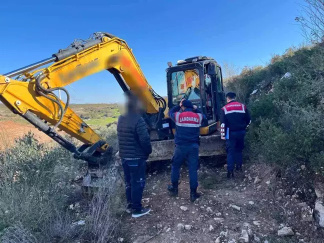 Didim’de Kaçak Kazı Yaparken Jandarma Tarafından Engellendi