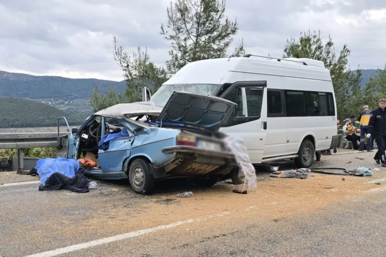 Katliam gibi kaza! 3’ü çocuk 5 kişi hayatını kaybetti