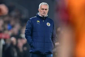 Galatasaray akıl hastanesine yatırdı