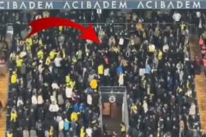 Fenerbahçeliler birbirine girdi